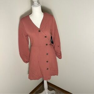 Lulus Women’s Dusty Rose Wrap Style Button Front Dress Size Small NWT
